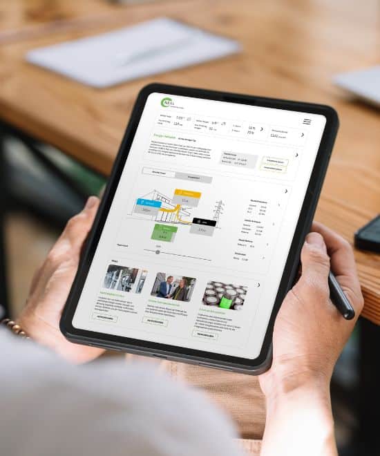 Energiemanagementsystem R.E.S.I. auf einem Tablet zur Überwachung und Steuerung von Energieflüssen